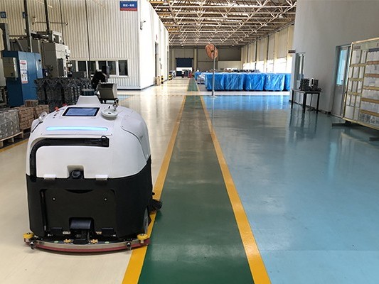 坦力工廠掃地機(jī)器人：價(jià)格 “高冷”，省錢超 “暖”！