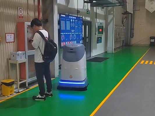 “老頭樂(lè)”上不了高速，坦力車間智能洗地車卻能“暢行”車間清潔路
